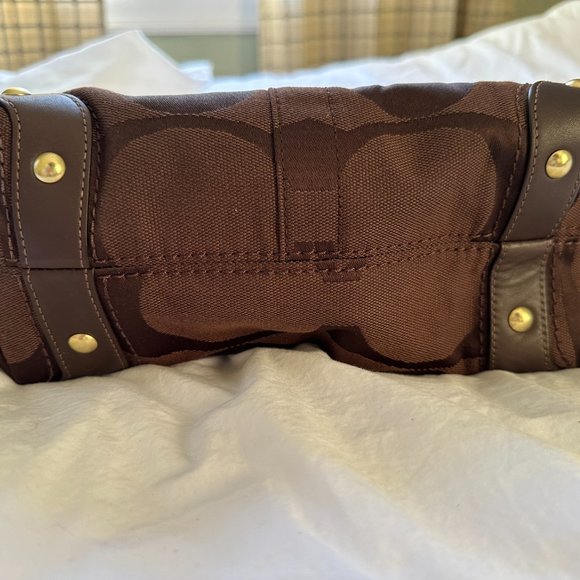 Coach Shoulder Bag - Picture 2 of 6